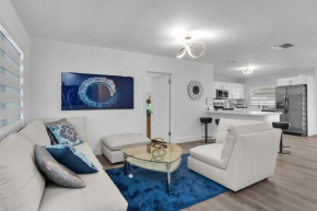 Modern house with pool close to beach 15 min to airport
